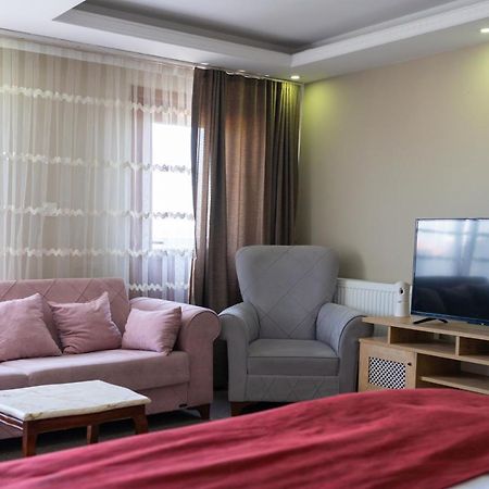 Cnr Otel Airport Istanbul Bagian luar foto